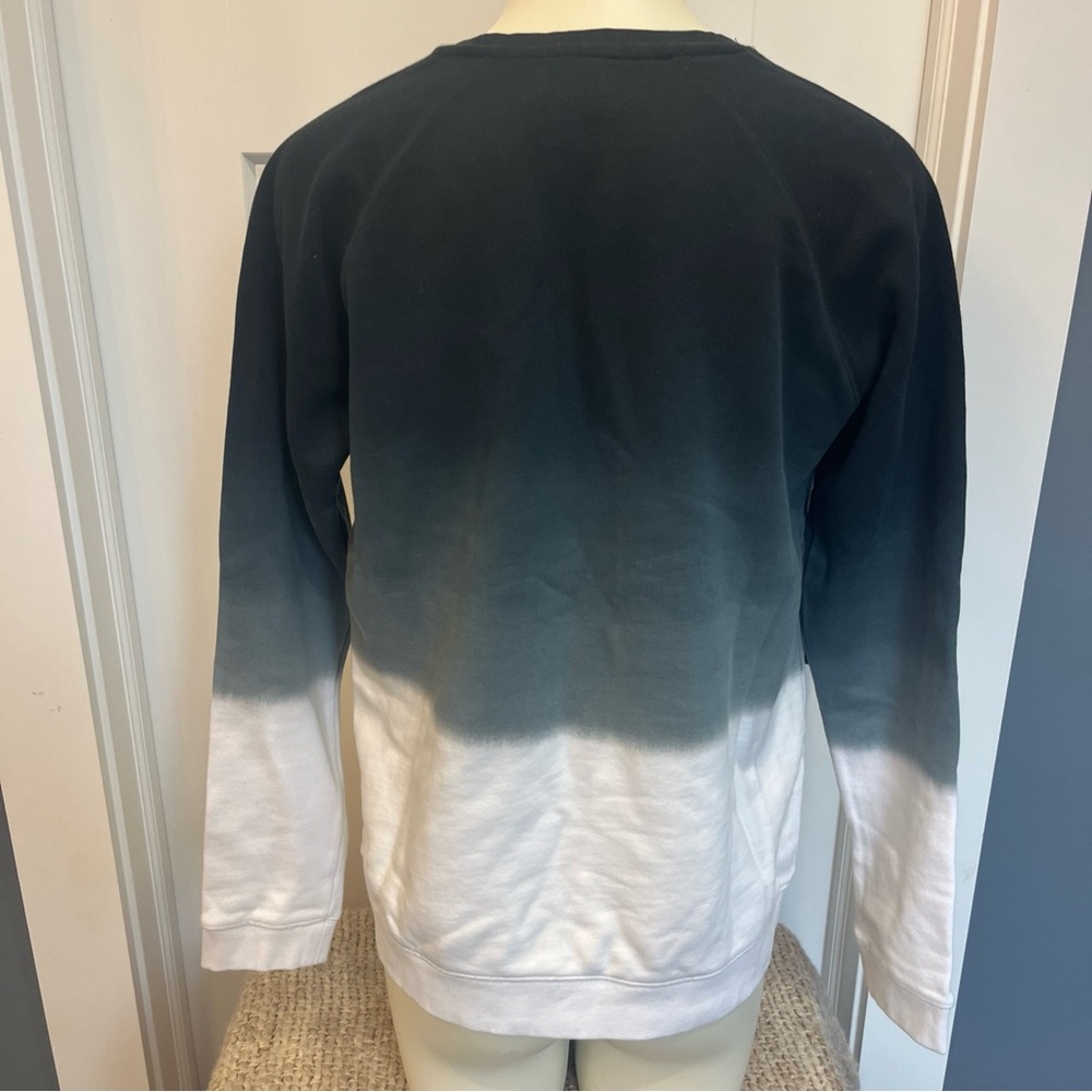Peloton Women’s Black White Ombré Pullover Sweater Sweatshirt Size Small Cotton - Picture 4 of 8